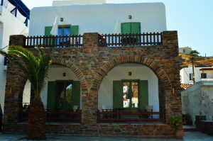 Ξενοδοχείο Κύθνος, ενοικιαζόμενα δωμάτια Κύθνος, ενοικιαζόμενα διαμερίσματα Κύθνος, διαμονή Κύθνος, καταλύματα Κύθνος. Ξενοδοχεία Κύθνος, ενοικιαζόμενο δωμάτιο Κύθνος, ενοικιαζόμενο διαμέρισμα Κύθνος, κατάλυμα Κύθνος. Delfini Rooms