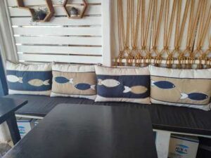 Λευκά είδη Παροικιά Πάρος, κουρτίνες Παροικιά Πάρος, καλύμματα Παροικιά Πάρος, αφρώδη υλικά Παροικιά Πάρος, υφάσματα Παροικιά Πάρος, μαξιλάρια Παροικιά Πάρος, Marianthi 