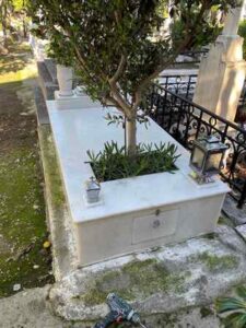 Μαρμάρινες κατασκευές Μετς Αθήνα, μάρμαρα Μετς Αθήνα, κατασκευή μνημάτων Μετς Αθήνα, συντήρηση μνημάτων Μετς Αθήνα, χάραξη ονομάτων Μετς Αθήνα, φωτογραφία σε πορσελάνη Μετς Αθήνα, Fotis 