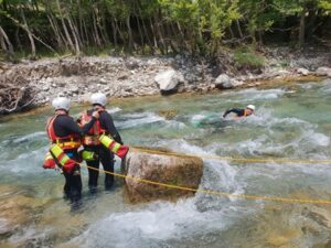 Μαθήματα kayak Ανατολή Ιωαννίνων, διάσωση με σχοινιά Ανατολή Ιωαννίνων, διάσωση σε ορμητικά νερά Ανατολή Ιωαννίνων, διάσωση από ύψος Ανατολή Ιωαννίνων, διάσχιση φαραγγιών Ανατολή Ιωαννίνων, rafting Ανατολή Ιωαννίνων, Metavasi