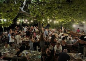 Μεζεδοπωλείο Φοινίκι Θεσπρωτίας, ταβέρνα Φοινίκι Θεσπρωτίας, μουσικό μεζεδοπωλείο Φοινίκι Θεσπρωτίας, μεζέδες Φοινίκι Θεσπρωτίας, ψητά κρέατα Φοινίκι Θεσπρωτίας, χειροποίητες πίτες Φοινίκι Θεσπρωτίας, μαγειρευτά φαγητά Φοινίκι Θεσπρωτίας, Λόντζα