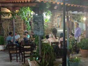 Μεζεδοπωλείο Μαραθόκαμπος Σάμος, καφενείο Μαραθόκαμπος Σάμος, ταβέρνα Μαραθόκαμπος Σάμος, μεζέδες Μαραθόκαμπος Σάμος, μαγειρευτά φαγητά Μαραθόκαμπος Σάμος, θαλασσινά Μαραθόκαμπος Σάμος, ψητά κρέατα Μαραθόκαμπος Σάμος, ποτά Μαραθόκαμπος Σάμος, Σταθμός 