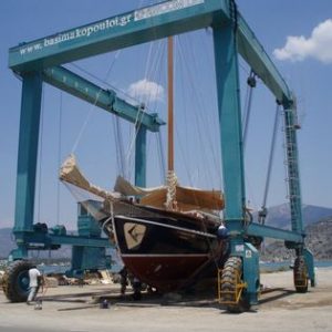 Ναυπηγείο Κοιλάδα Ερμιονίδας, ανύψωση - εκτόξευση - ελλιμενισμός σκαφών, Επισκευές - συντήρηση σκαφών Κοιλάδα Ερμιονίδας, παραδοσιακή ξύλινη κατασκευή σκαφών