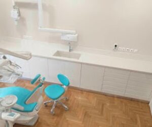 Οδοντίατρος Κολωνάκι Αθήνα, οδοντιατρείο Κολωνάκι Αθήνα, εξαγωγές δοντιών Κολωνάκι Αθήνα, σφράγισμα δοντιών Κολωνάκι Αθήνα, καθαρισμός δοντιών Κολωνάκι Αθήνα, απονευρώσεις δοντιών Κολωνάκι Αθήνα, Σαπουντζάκη 