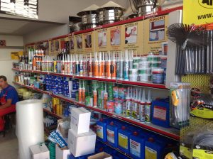 Οικοδομικά υλικά Κοζάνη, οικοδομικά εργαλεία Κοζάνη, μονωτικά υλικά Κοζάνη, χρώματα Κοζάνη. Σιδηρικά Κοζάνη, κόλλες πλακιδίων Κοζάνη, υδραυλικά είδη Κοζάνη. Κολλά πλακιδίων Κοζάνη, Μπάγγος