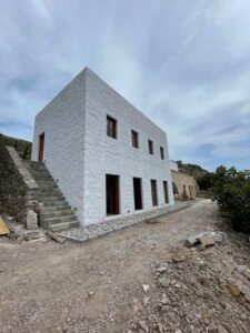 Οικοδομικές εργασίες Σκάλα Πάτμος, ανακαινίσεις κτηρίων Σκάλα Πάτμος, αναπαλαιώσεις κτηρίων Σκάλα Πάτμος, επισκευή κτηρίου Σκάλα Πάτμος, πατητή τσιμεντοκονία Σκάλα Πάτμος, πέτρινες κατασκευές Σκάλα Πάτμος, Γρυλλάκης 