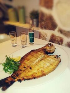 Ουζερί Καλαμαριά Θεσσαλονίκης, εστιατόριο Καλαμαριά Θεσσαλονίκης, ταβέρνα Καλαμαριά Θεσσαλονίκης, φρέσκα ψάρια Καλαμαριά Θεσσαλονίκης, θαλασσινά Καλαμαριά Θεσσαλονίκης, ζυμαρικά Καλαμαριά Θεσσαλονίκης, μαγειρευτά φαγητά Καλαμαριά Θεσσαλονίκης, Βούδας 