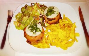 Ουζερί Καλαμαριά Θεσσαλονίκης, εστιατόριο Καλαμαριά Θεσσαλονίκης, ταβέρνα Καλαμαριά Θεσσαλονίκης, φρέσκα ψάρια Καλαμαριά Θεσσαλονίκης, θαλασσινά Καλαμαριά Θεσσαλονίκης, ζυμαρικά Καλαμαριά Θεσσαλονίκης, μαγειρευτά φαγητά Καλαμαριά Θεσσαλονίκης, Βούδας 