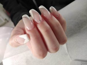 Περιποίηση άκρων Βύρωνας Αθήνα, μανικιούρ Βύρωνας Αθήνα, πεντικιούρ Βύρωνας Αθήνα, τεχνητά νύχια Βύρωνας Αθήνα, ημιμόνιμο μανικιούρ Βύρωνας Αθήνα, καθαρισμός φρυδιών Βύρωνας Αθήνα, Deshre 