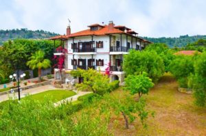 Ενοικιαζόμενα διαμερίσματα Ελιά Χαλκιδικής, ενοικιαζόμενα δωμάτια Ελιά Χαλκιδικής, bungalows Ελιά Χαλκιδικής, καταλύματα με θέα Ελιά Χαλκιδικής, διαμονή Ελιά Χαλκιδικής. Θάλασσα Ελιά Χαλκιδικής, κήπος Ελιά Χαλκιδικής, Elia