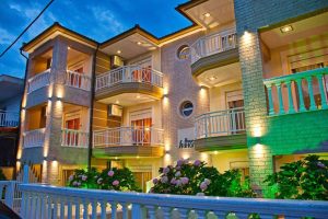 Ενοικιαζόμενα διαμερίσματα Σάρτη Χαλκιδικής, επιπλωμένα διαμερίσματα Σάρτη Χαλκιδικής, ενοικιαζόμενα δωμάτια Σάρτη Χαλκιδικής, καταλύματα Σάρτη Χαλκιδικής, διαμονή Σάρτη Χαλκιδικής, Spanos