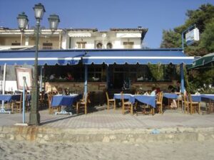 Ψαροταβέρνα Σίβηρη Χαλκιδικής, ταβέρνα Σίβηρη Χαλκιδικής, φρέσκα ψάρια Σίβηρη Χαλκιδικής, θαλασσινά Σίβηρη Χαλκιδικής, μαγειρευτά φαγητά Σίβηρη Χαλκιδικής, ζυμαρικά Σίβηρη Χαλκιδικής, Στο Κύμα 