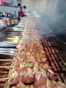 Ψητοπωλείο Βραχναίϊκα Αχαΐας, ψησταριά Βραχναίϊκα Αχαΐας, ταβέρνα Βραχναίϊκα Αχαΐας, ποικιλίες κρεατικών Βραχναίϊκα Αχαΐας, ψητά στην σούβλα Βραχναίϊκα Αχαΐας, σουβλάκια Βραχναίϊκα Αχαΐας, σάντουιτς Βραχναίϊκα Αχαΐας, Πλάτανος