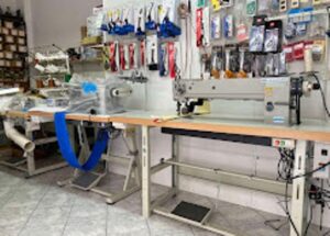 Ραπτομηχανές Κολωνός Αθήνα, επαγγελματικές ραπτομηχανές Κολωνός Αθήνα, είδη κοπτηριού Κολωνός Αθήνα, είδη σιδερωτηρίου Κολωνός Αθήνα, στριφωτήρια Κολωνός Αθήνα, ψαλίδια Κολωνός Αθήνα, Κανελλόπουλος 