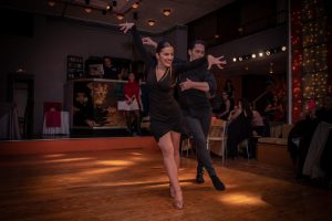 Σχολή χορού Κερατσίνι, σχολές χορού Κερατσίνι, μαθήματα τανγκό Κερατσίνι, tango Κερατσίνι, αργεντίνικο τάνγκο Κερατσίνι, latin χοροί Κερατσίνι, salsa Κερατσίνι. Bachata Κερατσίνι, high heels Κερατσίνι, commercial Κερατσίνι, ballroom χοροί Κερατσίνι, χορογραφία γάμου Κερατσίνι, Caribbean Κερατσίνι, contemporary Κερατσίνι, oriental Κερατσίνι. Hip hop Κερατσίνι. Rock and roll Κερατσίνι, παραδοσιακοί χοροί Κερατσίνι, διαγωνιστικός χορός Κερατσίνι, Step Up