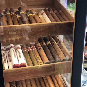 Σούπερ μάρκετ Φηρά Σαντορίνη, super market Φηρά Σαντορίνη, αλλαντικά Φηρά Σαντορίνη, τυροκομικά Φηρά Σαντορίνη, τρόφιμα Φηρά Σαντορίνη, απορρυπαντικά Φηρά Σαντορίνη, χαρτικά Φηρά Σαντορίνη, λαχανικά Φηρά Σαντορίνη, Καρουάνος 