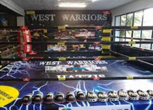 Σχολή πολεμικών τεχνών Πετρούπολη, kick boxing Πετρούπολη, muay thai Πετρούπολη, krav manga Πετρούπολη, trx Πετρούπολη, functional training Πετρούπολη, personal training Πετρούπολη, West Warriors