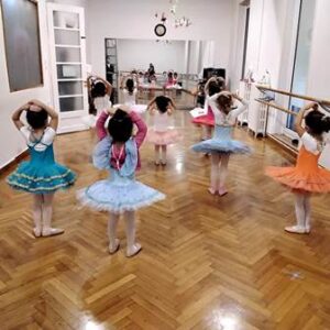 Σχολή χορού Κολωνάκι Αθήνα, μαθήματα χορού Κολωνάκι Αθήνα, μαθήματα μπαλέτου Κολωνάκι Αθήνα, μαθήματα σύγχρονου χορού Κολωνάκι Αθήνα, μαθήματα ρυθμικής Κολωνάκι Αθήνα, yoga Κολωνάκι Αθήνα,10 Dance