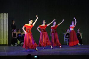 Σχολή χορού Λευκάδα, μαθήματα χορού Λευκάδα, σχολή μπαλέτου Λευκάδα, ευρωπαϊκοί χοροί Λευκάδα, παραδοσιακοί χοροί Λευκάδα, latin Λευκάδα, oriental Λευκάδα, Dance School