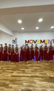 Σχολή χορού Σέρρες, σχολή μπαλέτου Σέρρες, μαθήματα χορού Σέρρες, σύγχρονος χορός Σέρρες, μαθήματα hip hop Σέρρες, μαθήματα k-pop Σέρρες, μαθήματα jazz Σέρρες, Movement 