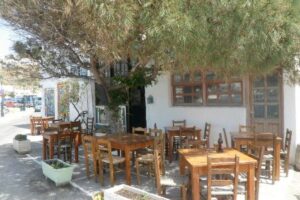 Ταβέρνα Ίος, μεζεδοπωλείο Ίος, ουζερί Ίος, εστιατόριο Ίος, μαγειρευτά φαγητά Ίος, ψαροταβέρνα Ίος, φαγητό Ίος, The Octopus Tree