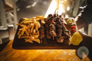 Ταβέρνα Κρούστας Λασιθίου, ψησταριά Κρούστας Λασιθίου, ψητά κρέατα Κρούστας Λασιθίου, ψητά στην σούβλα Κρούστας Λασιθίου, μαγειρευτά φαγητά Κρούστας Λασιθίου, ζυμαρικά Κρούστας Λασιθίου, χειροποίητες πίτες Κρούστας Λασιθίου, Κατερίνα 