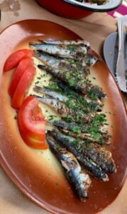 Ταβέρνα Τήνος, ψαροταβέρνα Τήνος, ουζερί Τήνος, φρέσκα ψάρια Τήνος, θαλασσινά Τήνος, ζυμαρικά Τήνος, ψαρομεζέδες Τήνος, μαγειρευτά φαγητά Τήνος, Μιχάλης 