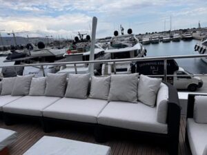 Ταπετσαρίες σκαφών Άγιος Δημήτριος Αττικής, τέντες σκαφών Άγιος Δημήτριος Αττικής, κάλυμμα σκαφών Άγιος Δημήτριος Αττικής, προστατευτικά καλύμματα Άγιος Δημήτριος Αττικής, μαξιλάρια σκαφών Άγιος Δημήτριος Αττικής, καθίσματα σκαφών Άγιος Δημήτριος Αττικής, Laberis 