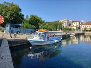 Θαλάσσιες κρουαζιέρες Γιάλοβα Μεσσηνίας, θαλάσσιες εκδρομές Γιάλοβα Μεσσηνίας, vip κρουαζιέρες Γιάλοβα Μεσσηνίας, πεζοπορία Γιάλοβα Μεσσηνίας, κρουαζιέρες για ψάρεμα Γιάλοβα Μεσσηνίας, Proti Cruises 