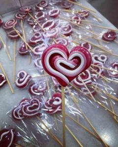 Χειροποίητα ζαχαρωτά Νάξος, καραμέλες Νάξος, γλειφιτζούρια Νάξος, μπομπονιέρες Νάξος, candy bar Νάξος, chocolollipops Νάξος, King Of Candy