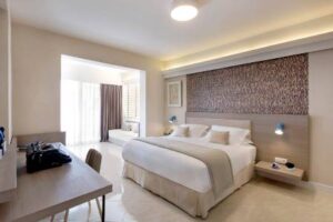 Πολυτελές ξενοδοχείο Καλαμάτα, σουίτες Καλαμάτα, κατάλυμα Καλαμάτα, διαμονή Καλαμάτα, ενοικιαζόμενα δωμάτια Καλαμάτα, ενοικιαζόμενα διαμερίσματα Καλαμάτα, Garden City Resort