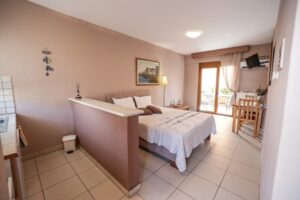 Ξενοδοχείο Νέος Μαρμαράς Χαλκιδικής, ενοικιαζόμενα δωμάτια Νέος Μαρμαράς Χαλκιδικής, ενοικιαζόμενα διαμερίσματα Νέος Μαρμαράς Χαλκιδικής, κατάλυμα Νέος Μαρμαράς Χαλκιδικής, διαμονή Νέος Μαρμαράς Χαλκιδικής, Ioanna 