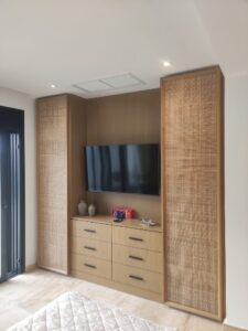 Ξυλουργικές εργασίες Χανιά, ξυλουργός Χανιά, κατασκευή κρεβατοκάμαρας Χανιά, κατασκευή κουζίνας Χανιά, κατασκευή ντουλάπας Χανιά, κατασκευή πόρτας Χανιά, ειδικές κατασκευές Χανιά, Σηφαντωνάκης