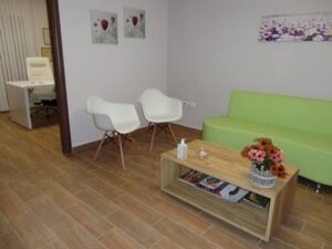 Χειρουργός Ωτορινολαρυγγολόγος Κιλκίς, ΩΡΛ Κιλκίς, ωτομικροσκόπηση Κιλκίς, ακοολογικός έλεγχος Κιλκίς, διερεύνηση ιλίγγου Κιλκίς, χειρουργική κεφαλής Κιλκίς, ενδοσκοπικός έλεγχος ώτων Κιλκίς, Ντίνου 