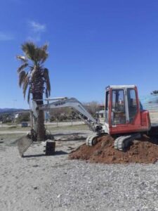 Χωματουργικές εργασίες Λάρισα, εκσκαφές Λάρισα, εκβραχισμοί Λάρισα, κατεδαφίσεις Λάρισα, διανοίξεις δρόμων Λάρισα, μάζεμα μπαζών Λάρισα, Γαρόφλος