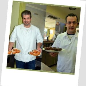 Ζαχαροπλαστείο Χίος, λουκουμάδες Χίος, σφολιάτες Χίος, μπουγάτσες Χίος, καφές Χίος, Λουκουμάδες Μαναράς